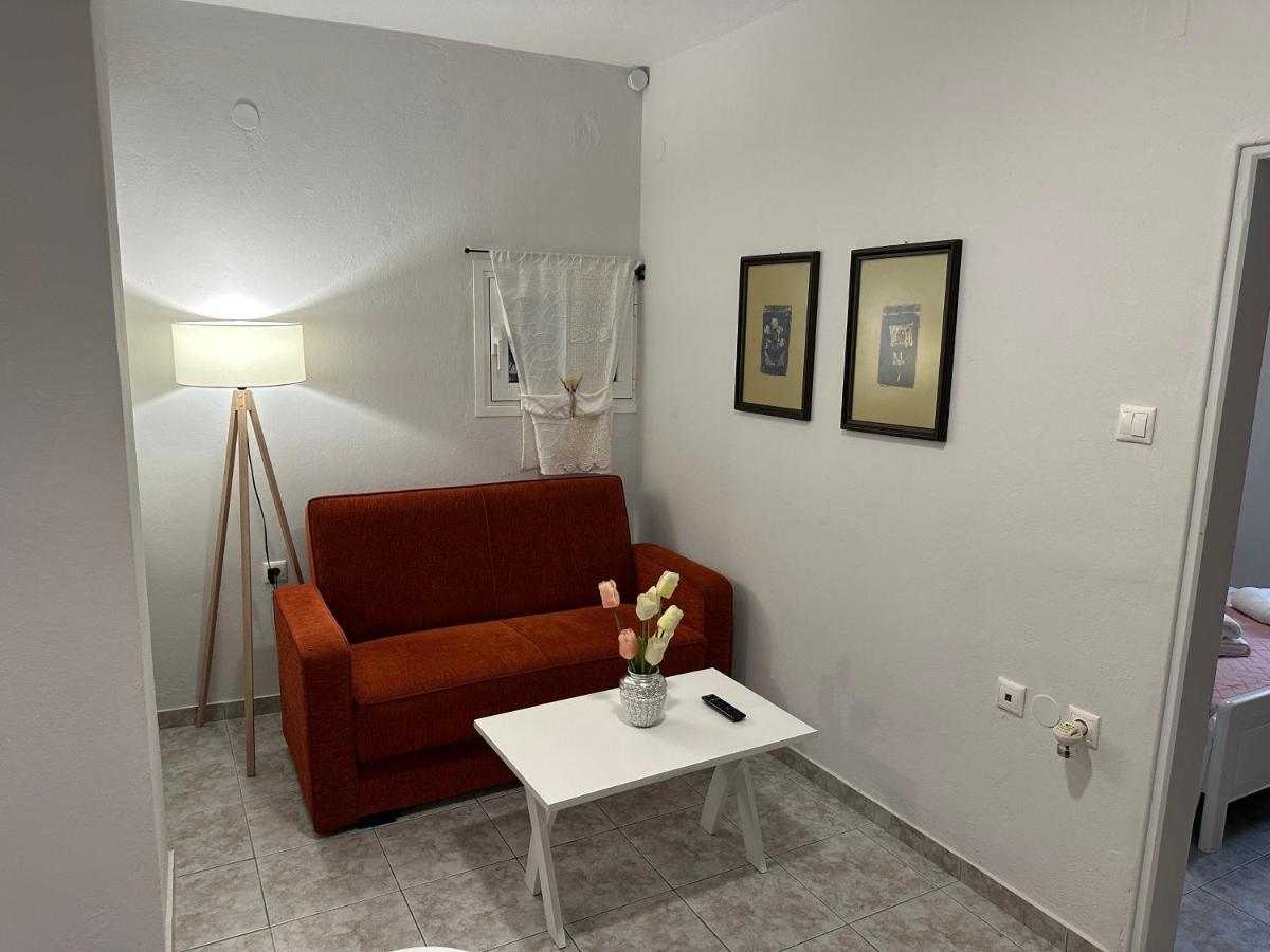 Helena'S Studio 2 Volos Exterior photo